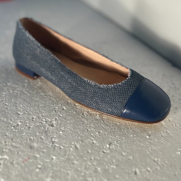 French Sole FS/NY Anthropologie SZ 9 Blue Leather Wing Tip Ballet Preppy Office - Picture 1 of 9